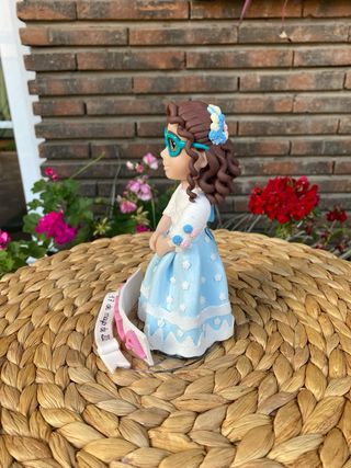 Figura niña comunión personalizada