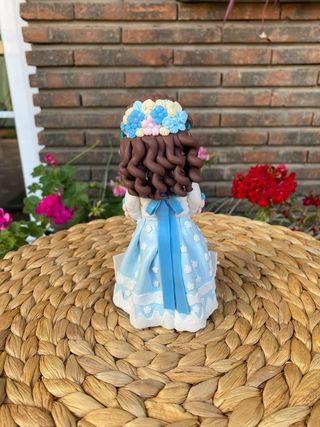 Figura niña comunión personalizada