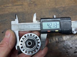 Buje bicicleta delantero Atom 36H