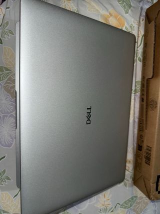 Portátil Dell Gris Nuevo