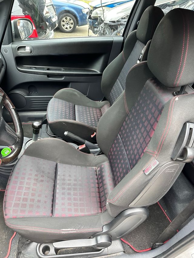 Despiece Mitsubishi Colt CZT