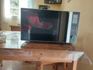 Doble resistencia, ventilador y gran capacidad.