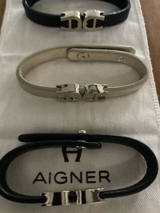 Lote Aigner pulseras y llavero cuero