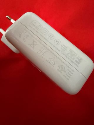 Cargador USB-C Apple 70W Original
