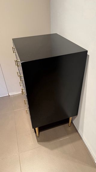 Cajonera Kare Negra con Patas Doradas