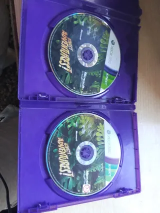 Pacchetto Xbox 360 250GB + Kinect + 3 Giochi