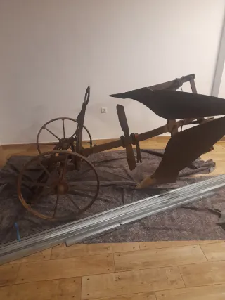 Arado antiguo decorativo