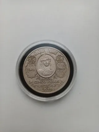 Medalla Gloria Faure 5 Pesos 2025