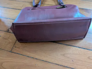 Bolso de piel Acacia burdeos 36x26 cm