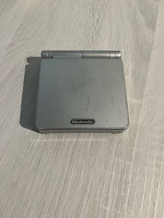 Nintendo Game boy advance SP + 6 Juegos
