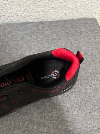 Botas de seguridad Calima negras y rojas