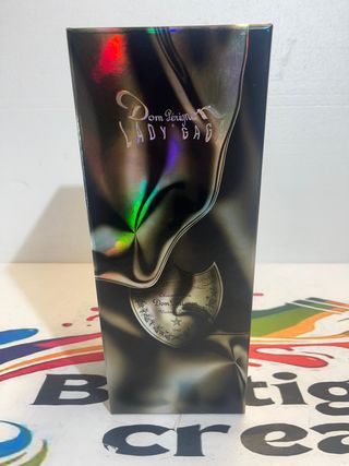 Bottiglia vuota Dom Perignon Lady Gaga 2010