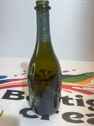 Bottiglia vuota Dom Perignon Lady Gaga 2010