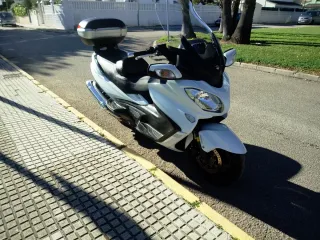 Suzuki Burgman AN650/Z del 2016 con 15.000km