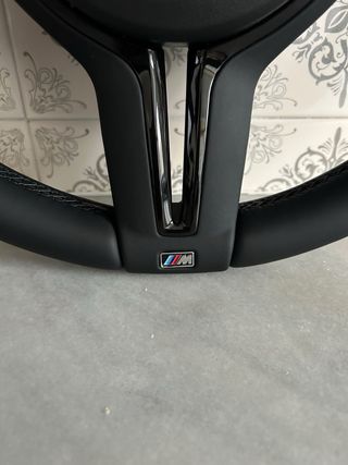 Volante BMW M Deportivo Achatado
