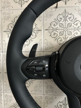 Volante BMW M Deportivo Achatado