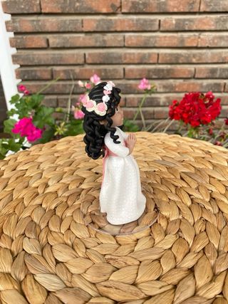 Figura niña comunión tarta