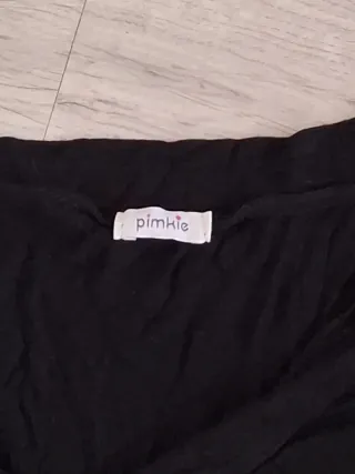 Vestido negro Pimkie estampado floral