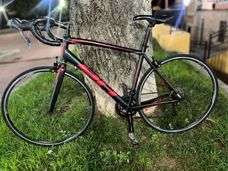 Bicicleta Carretera BH Sphene Negra/Roja