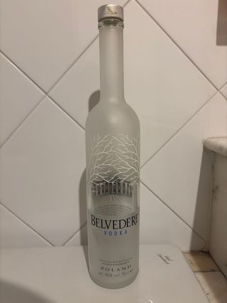 Bottiglia vuota Belvedere Vodka