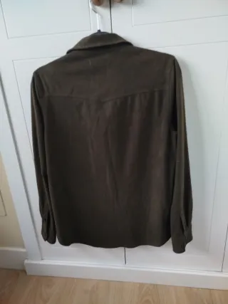 Camisa antelina verde oliva