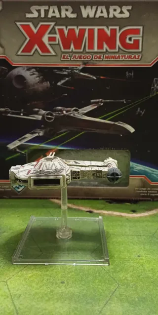 Star Wars X-Wing Carguero YT-2400