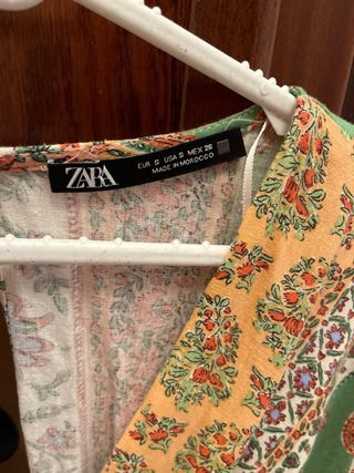 Vestido Zara asimétrico estampado