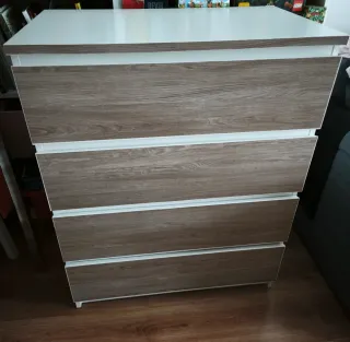 Cómoda Malm 4 cajones Ikea