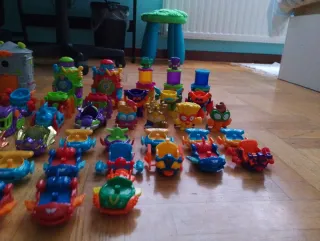 Lote Juguetes Superthings