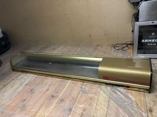 Vitrina expositora refrigerada para bar