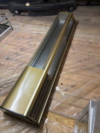 Vitrina expositora refrigerada para bar