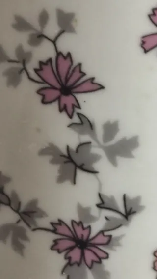 Jarrón antiguo floral