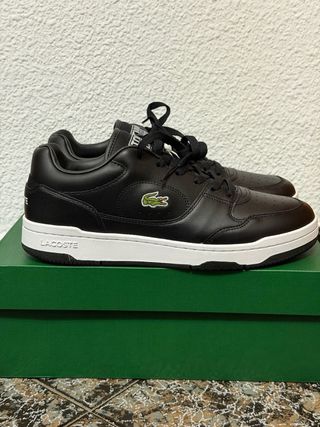 Zapatillas Lacoste Negras y Blancas