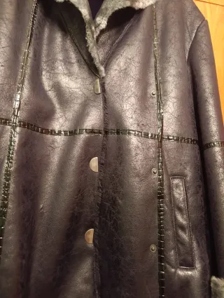 Chaquetón imitación cuero y piel T.58
