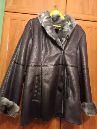 Chaquetón imitación cuero y piel T.58