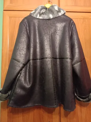 Chaquetón imitación cuero y piel T.58