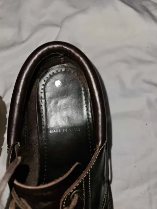 Zapatos de piel real