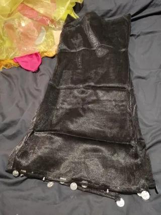 Ropa de baile oriental dorada