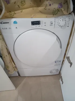 Secadora Candy 9kg Poco Usada