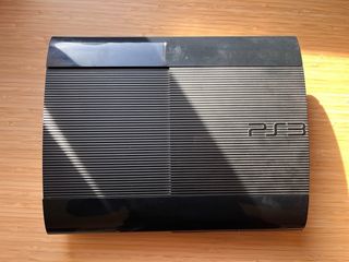 Playstation 3 Super Slim + 10 Giochi PS3