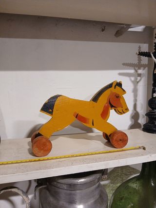 Caballo de madera antiguo para arrastre juguete