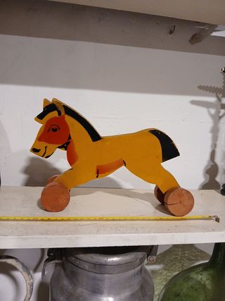 Caballo de madera antiguo para arrastre juguete