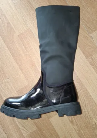 Botas altas negras talla 41 y 42