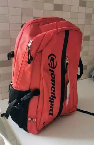 Pala y Mochila Bullpadel Martín Di Nenno