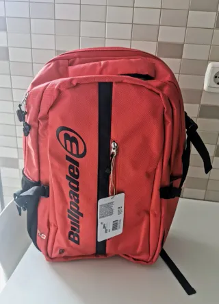 Pala y Mochila Bullpadel Martín Di Nenno