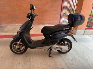 Yamaha Neos 49cc Scooter Año 2002 aprox.