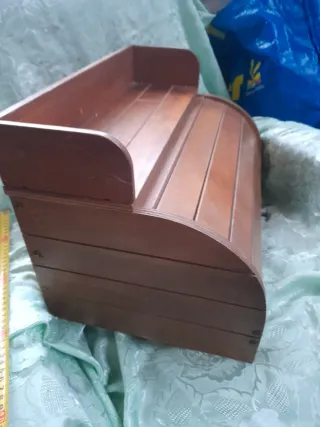 Antico cestino porta pane in legno