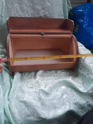 Antico cestino porta pane in legno