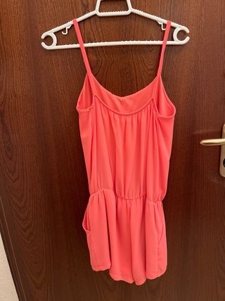 Mono corto salmón tirantes