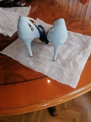Zapatos de tacón.